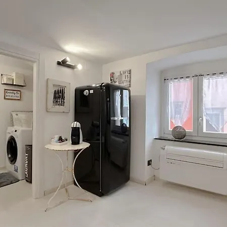 Via Pia Elegante Di Design Crociere 2' Apartment Savona
