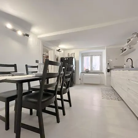 Apartment Via Pia Elegante Di Design Crociere 2' *