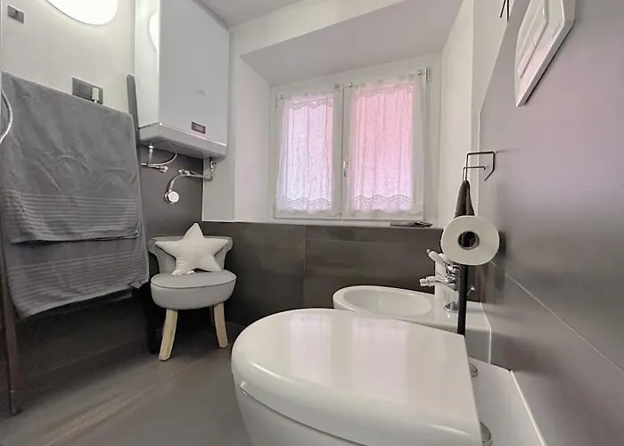 Apartment Via Pia Elegante Di Design Crociere 2'