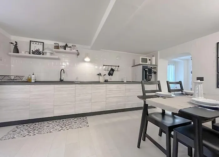 Via Pia Elegante Di Design Crociere 2' Apartment