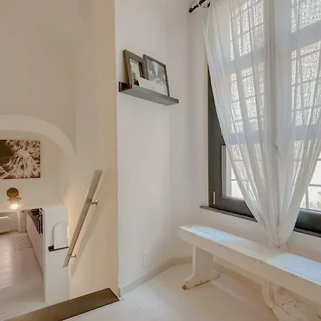 Appartamento Via Pia Elegante Di Design Crociere 2' *